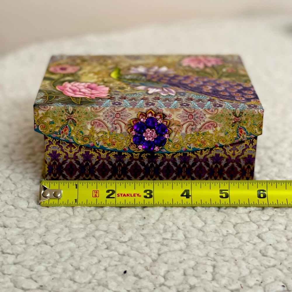 Punch Studio Box - Picture 2 of 8